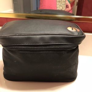 T3 Volumnous Hot Roller Set Like New